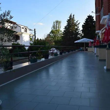 Holiday Rodopi 3* 索佐波尔