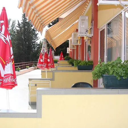 Holiday Rodopi 酒店 索佐波尔
